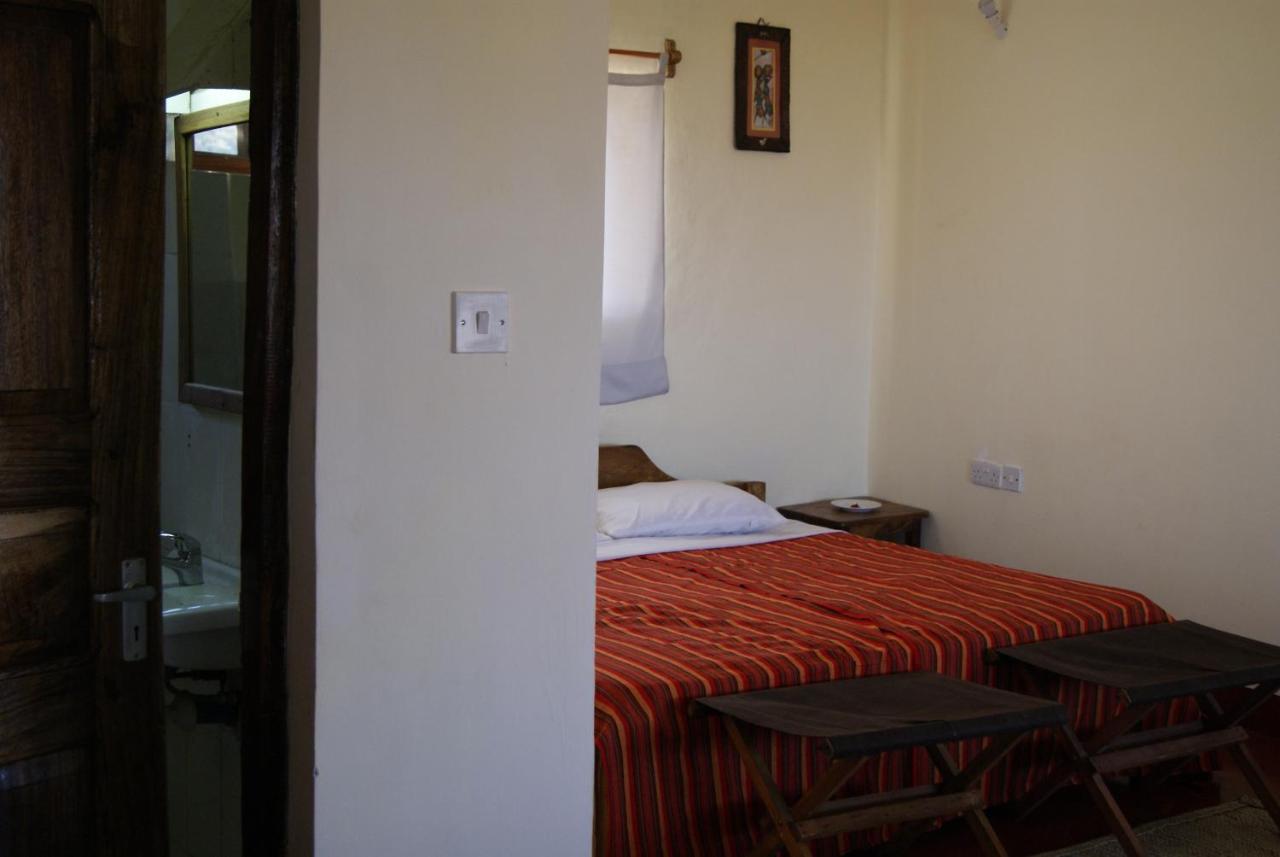 African Sunrise Lodge And Campsite Mto wa Mbu Exteriör bild