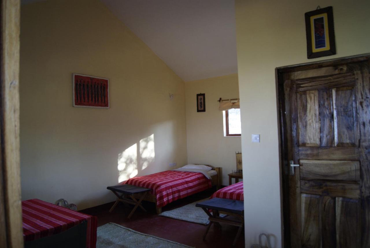 African Sunrise Lodge And Campsite Mto wa Mbu Exteriör bild