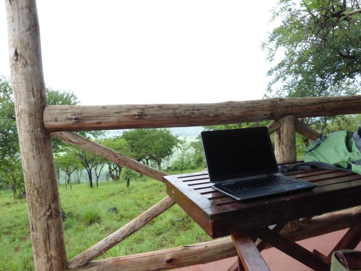 African Sunrise Lodge And Campsite Mto wa Mbu Exteriör bild