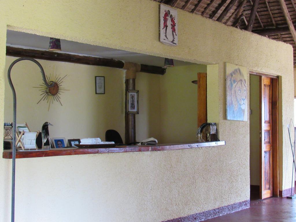 African Sunrise Lodge And Campsite Mto wa Mbu Exteriör bild