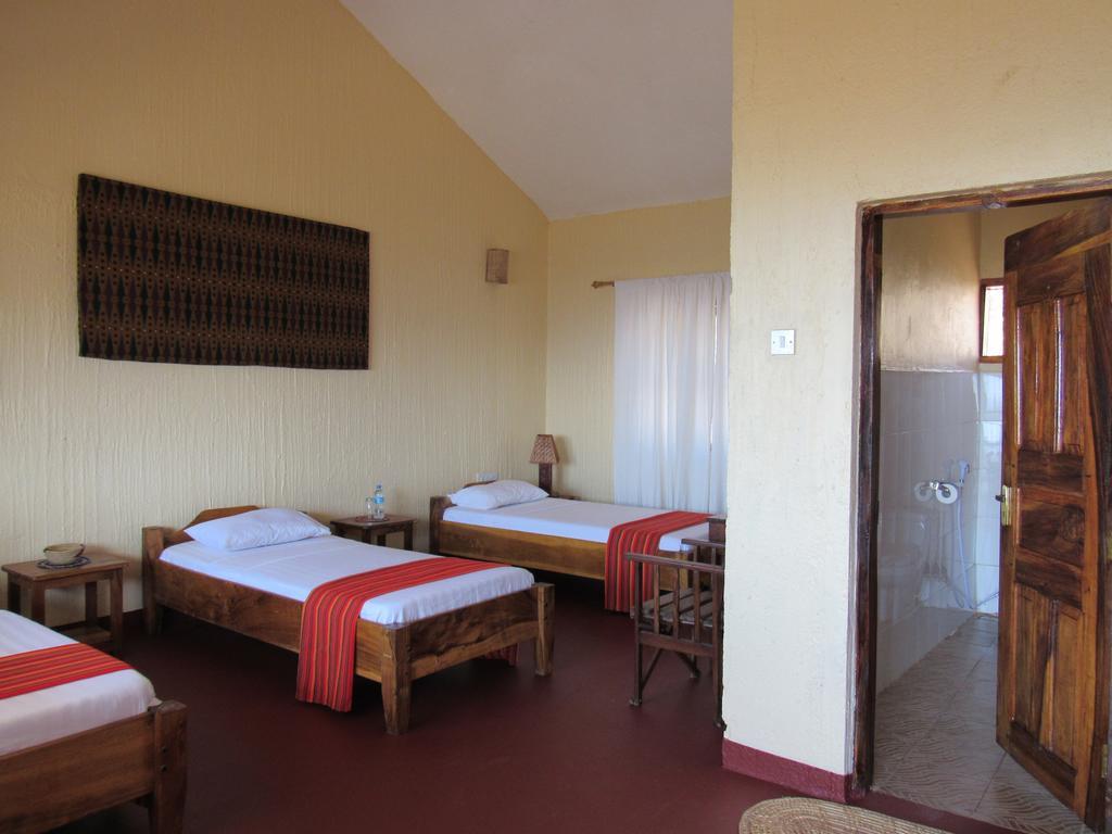 African Sunrise Lodge And Campsite Mto wa Mbu Exteriör bild