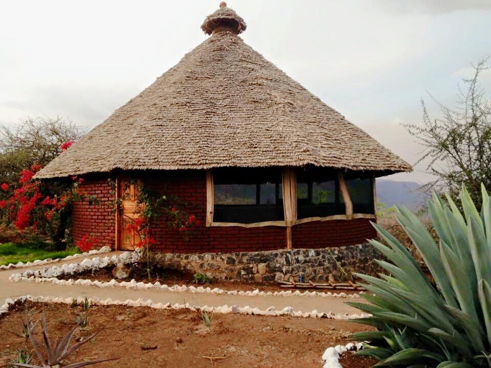 African Sunrise Lodge And Campsite Mto wa Mbu Exteriör bild